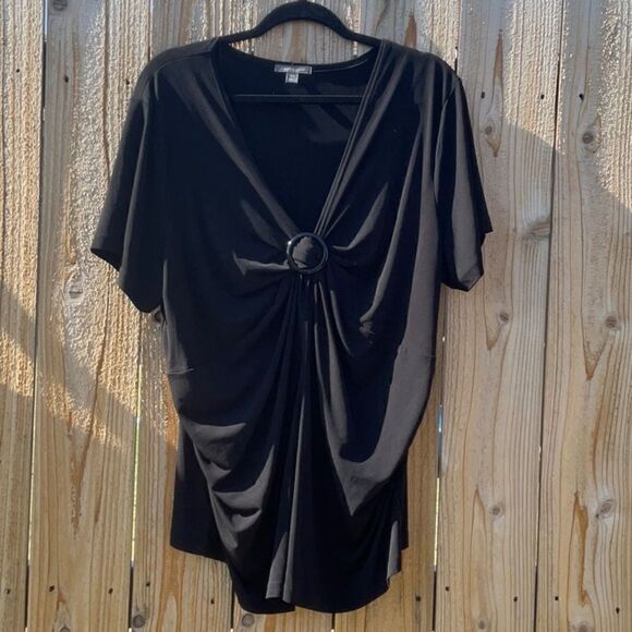 Take 50% OFF- APT.9 Women’s V-neck Black Blouse, Size-2X - Picture 1 of 8
